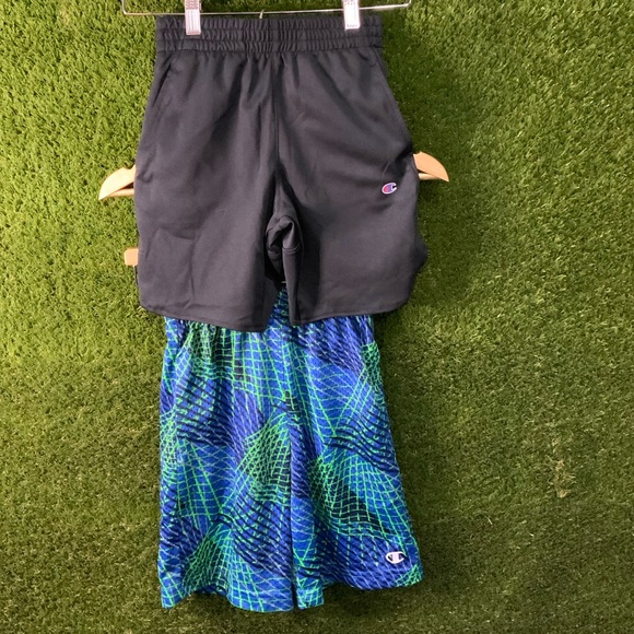 CHAMPION - Basketball Shorts in GREAT condition - Picture 8 of 8